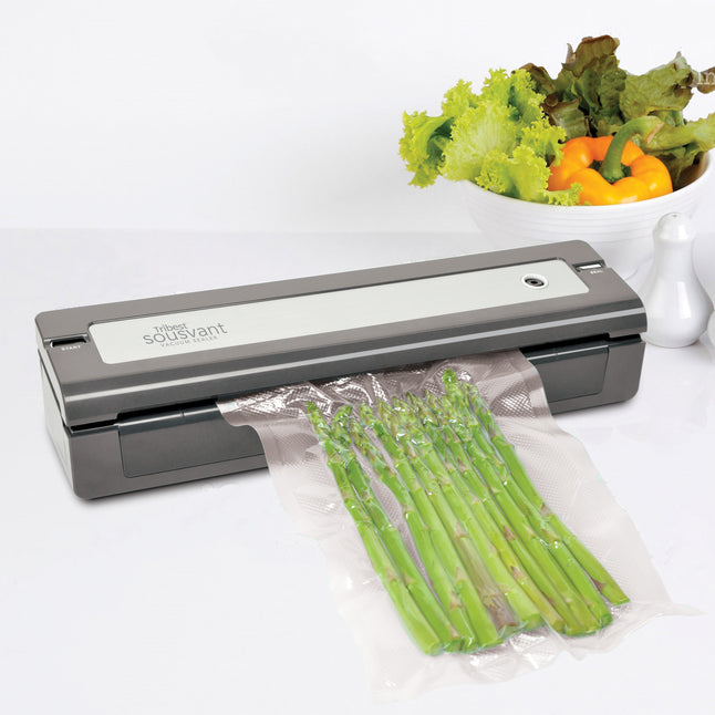 Sousvant Vacuum Sealer KL-200-A - Sealing Fresh Asparagus - Tribest